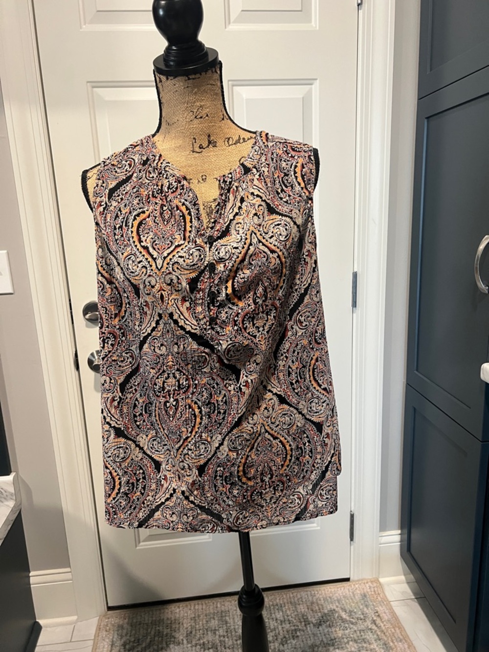 Liz Claiborne Sleeveless Patterned Tank Sz M - Black/Orange/Cream Career Casual